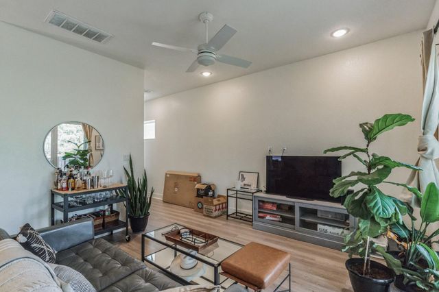 5816 Sutherlin RD 15, Austin, TX 78723
