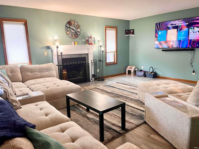 58205 Wayne Lane, South Bend, IN 46619