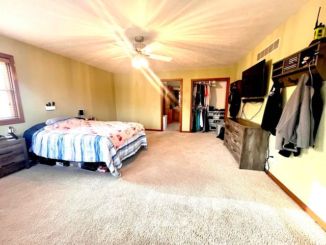 58205 Wayne Lane, South Bend, IN 46619