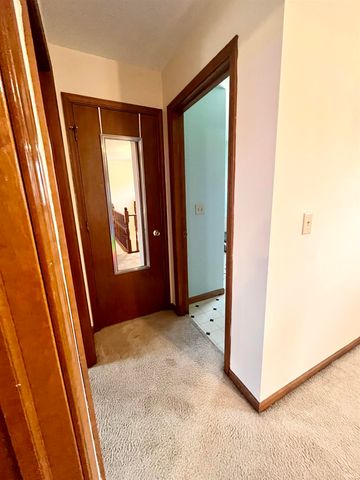 58205 Wayne Lane, South Bend, IN 46619