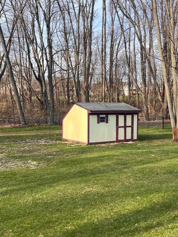 58205 Wayne Lane, South Bend, IN 46619