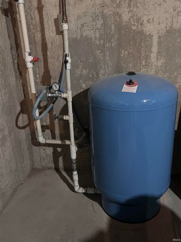 58205 Wayne Lane, South Bend, IN 46619