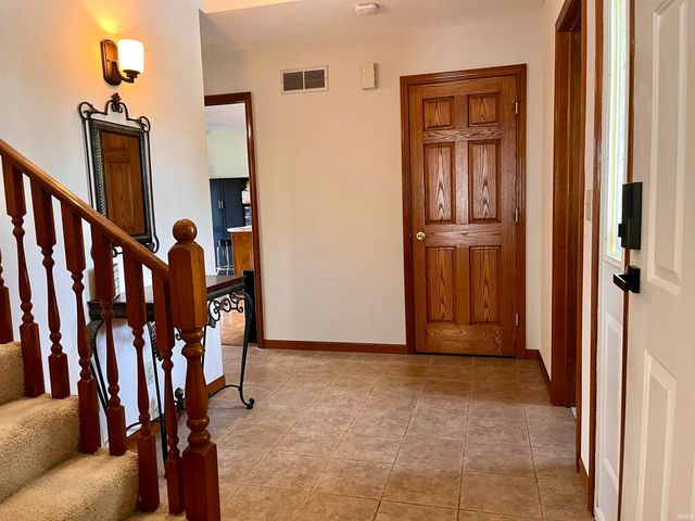 58205 Wayne Lane, South Bend, IN 46619