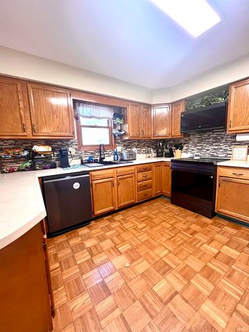 58205 Wayne Lane, South Bend, IN 46619