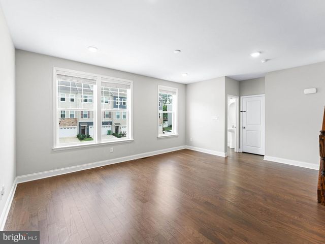 33 SULLIVAN WAY, Marlton, NJ 08053
