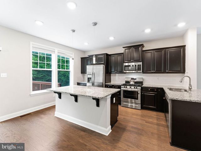 33 SULLIVAN WAY, Marlton, NJ 08053