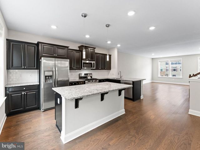 33 SULLIVAN WAY, Marlton, NJ 08053