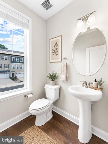 33 SULLIVAN WAY, Marlton, NJ 08053