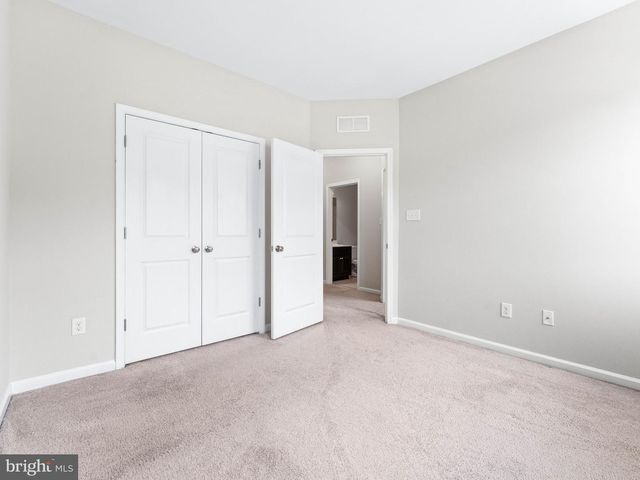33 SULLIVAN WAY, Marlton, NJ 08053