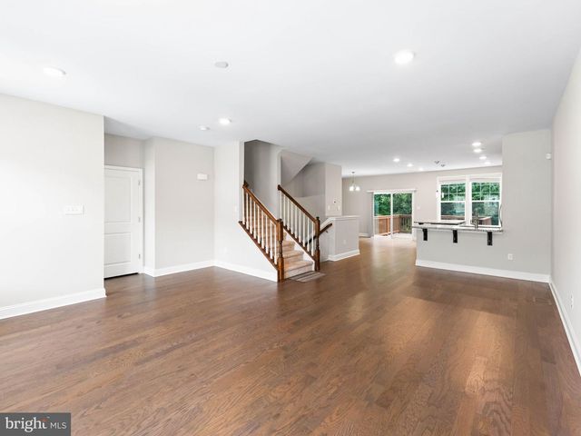 33 SULLIVAN WAY, Marlton, NJ 08053