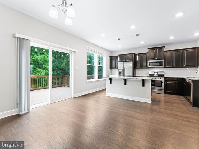 33 SULLIVAN WAY, Marlton, NJ 08053