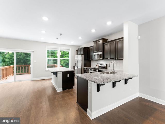 33 SULLIVAN WAY, Marlton, NJ 08053