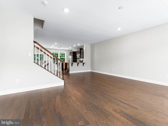 33 SULLIVAN WAY, Marlton, NJ 08053