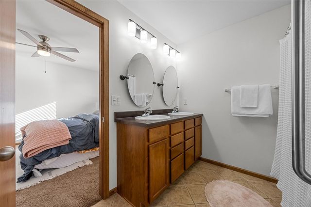 369 Raleigh Lane, Marion, IA 52302