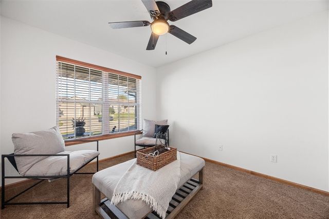 369 Raleigh Lane, Marion, IA 52302