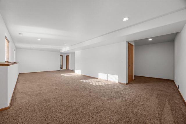 369 Raleigh Lane, Marion, IA 52302