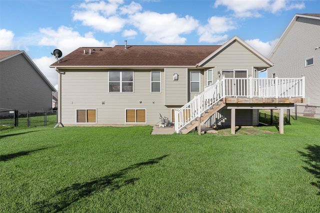 369 Raleigh Lane, Marion, IA 52302