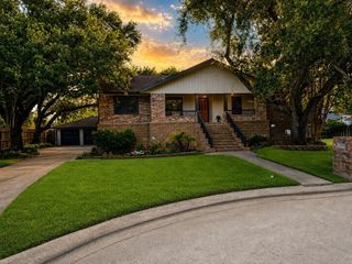 321 Empress Lane, League City, TX 77573