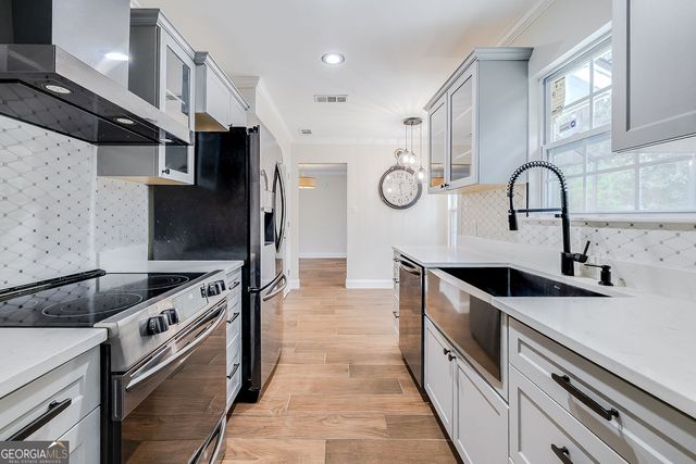 6 Jasmine Court, Savannah, GA 31406