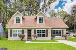 6 Jasmine Court, Savannah, GA 31406