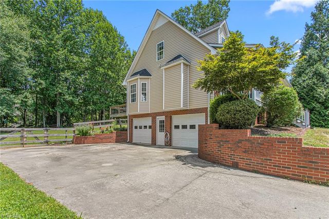 247 Twin Hill Road, Clemmons, NC 27012