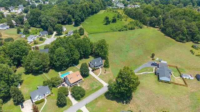247 Twin Hill Road, Clemmons, NC 27012