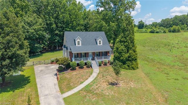 247 Twin Hill Road, Clemmons, NC 27012