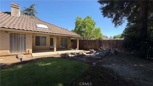 1145 E Woodhaven Lane, Fresno, CA 93720