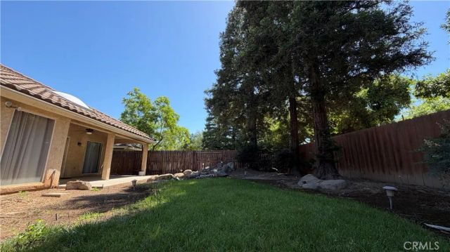 1145 E Woodhaven Lane, Fresno, CA 93720