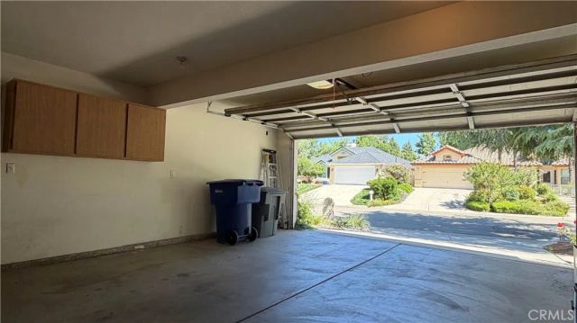 1145 E Woodhaven Lane, Fresno, CA 93720