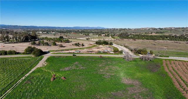 38100 Pauba Rd, Temecula, CA 92592