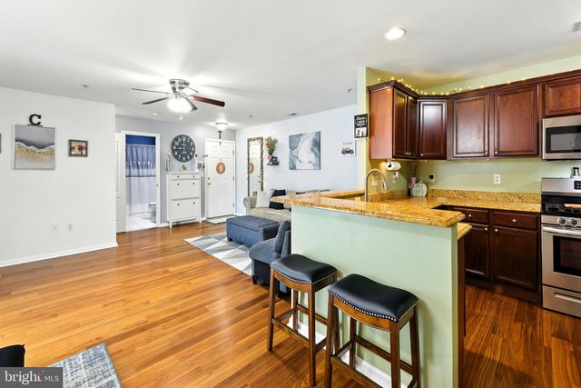 122 LIONHEART LN, Thorofare, NJ 08086