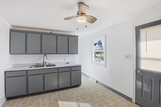1001 W GRANT STREET, Appleton, WI 54914