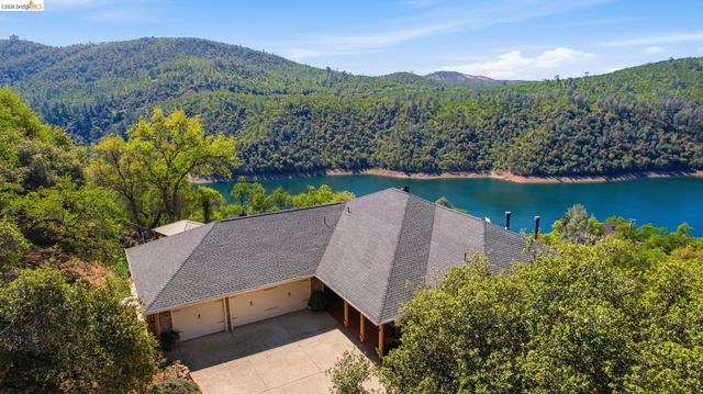 12808 Mammoth Mine Road, Jamestown, CA 95327