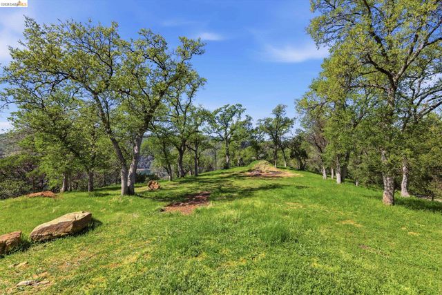 12808 Mammoth Mine Road, Jamestown, CA 95327