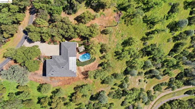 12808 Mammoth Mine Road, Jamestown, CA 95327