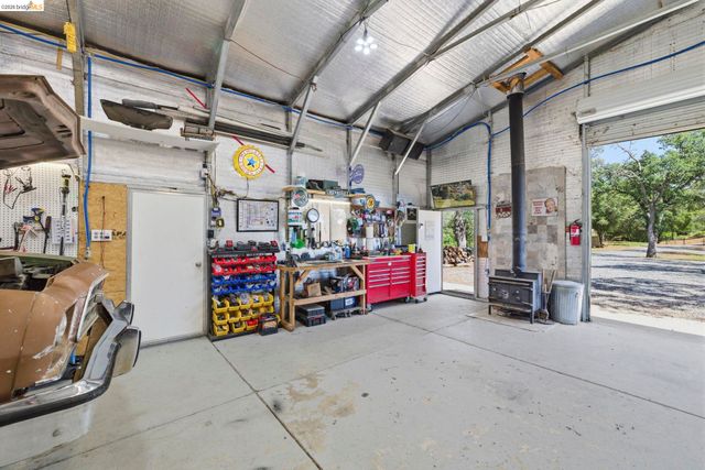 12808 Mammoth Mine Road, Jamestown, CA 95327