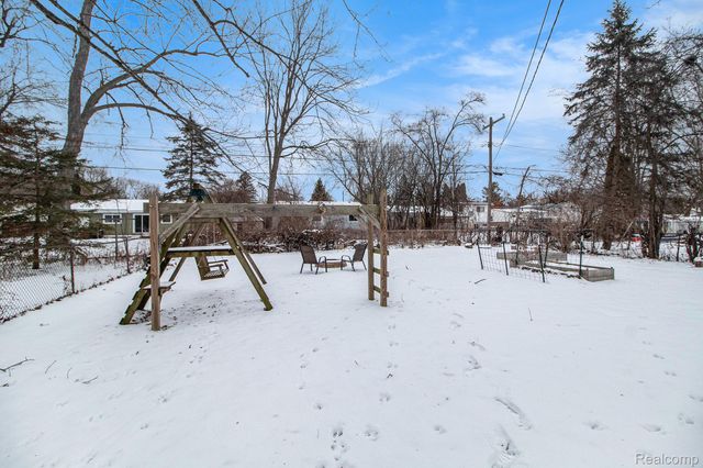 2869 Verle Avenue, Ann Arbor, MI 48108