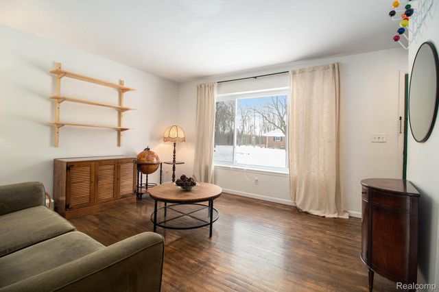 2869 Verle Avenue, Ann Arbor, MI 48108