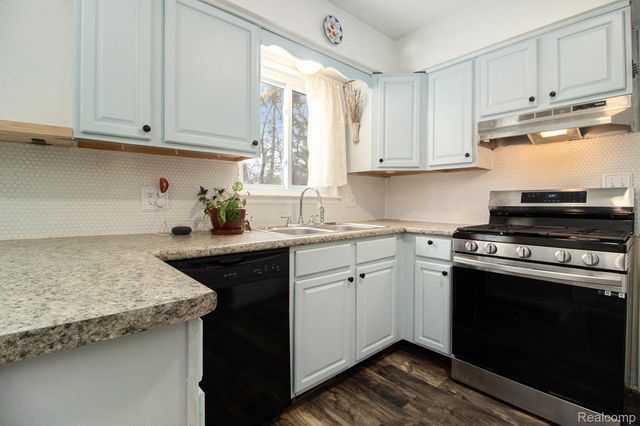 2869 Verle Avenue, Ann Arbor, MI 48108