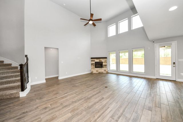 28045 Woodland Bend Way, Spring, TX 77386