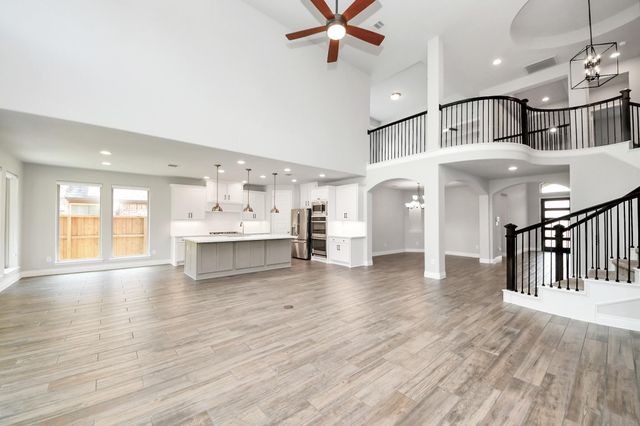 28045 Woodland Bend Way, Spring, TX 77386