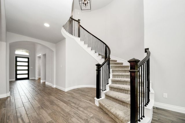 28045 Woodland Bend Way, Spring, TX 77386