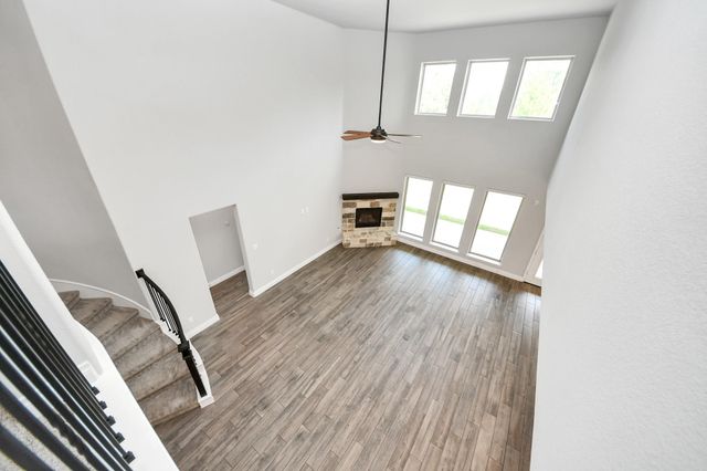 28045 Woodland Bend Way, Spring, TX 77386