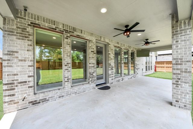 28045 Woodland Bend Way, Spring, TX 77386