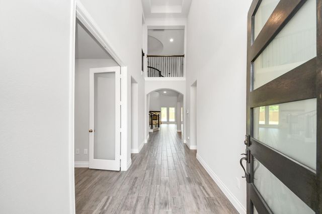 28045 Woodland Bend Way, Spring, TX 77386