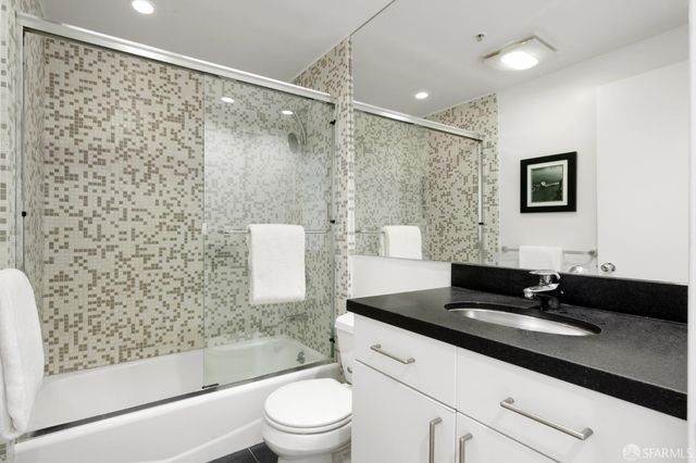 2315 Van Ness Avenue 2, San Francisco, CA 94109