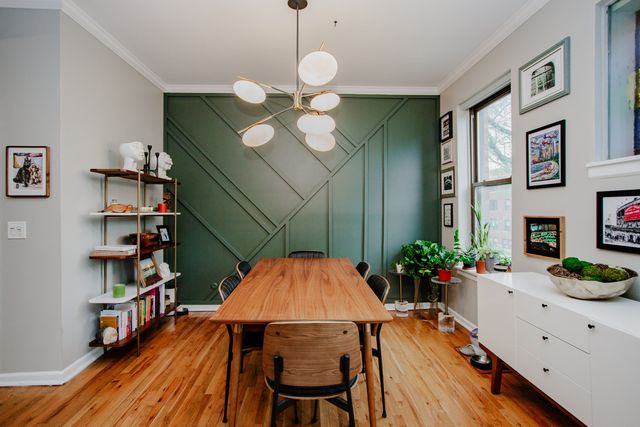 1050 W Byron Street 2W, Chicago, IL 60613