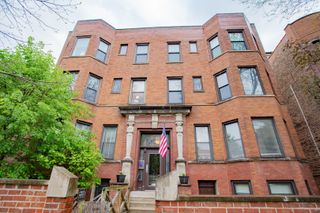 1050 W Byron Street 2W, Chicago, IL 60613