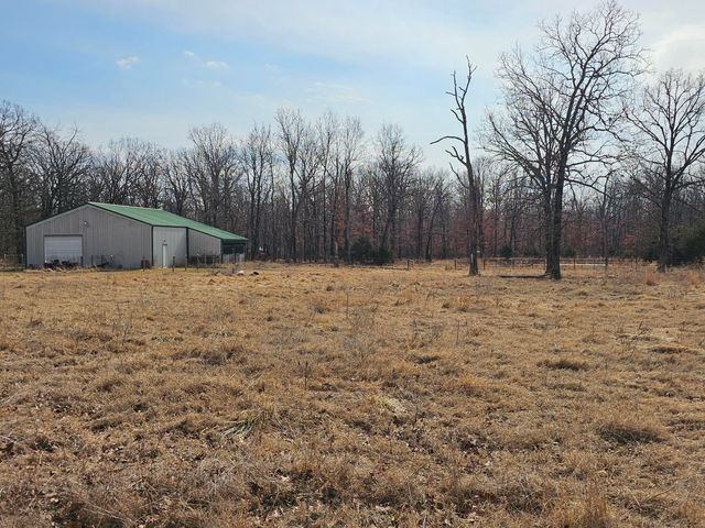 8233 Alamo Lane, Seneca, MO 64865